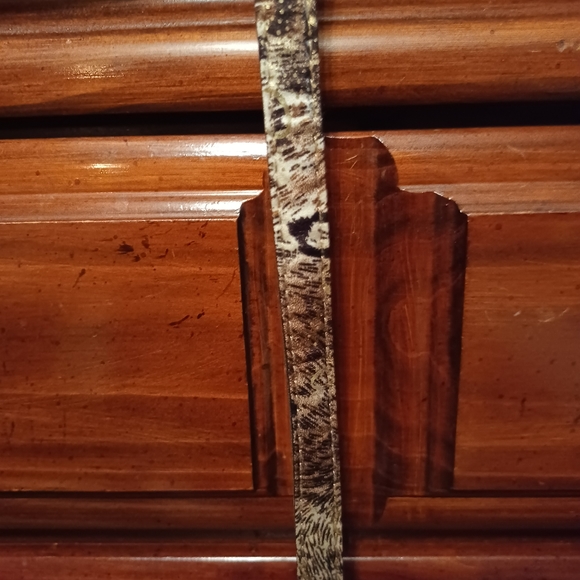 Belts - Picture 16 of 16